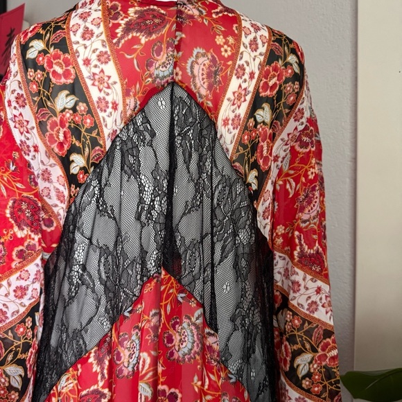 Xhilaration Red and Black Kimono Jacket with Floral Design - Picture 5 of 8